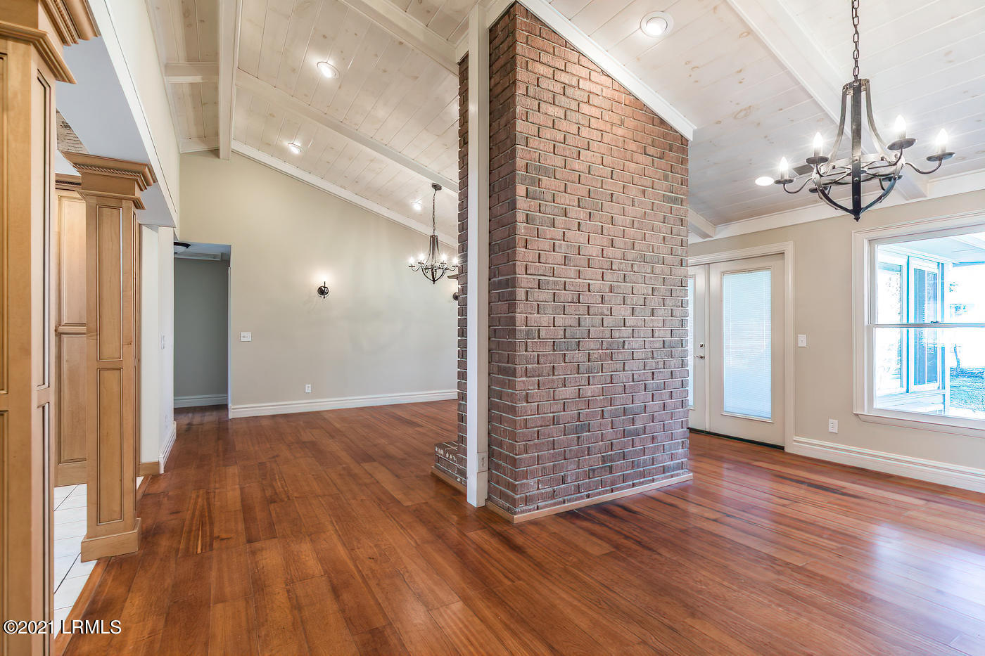 6037 Creek Road Beaufort, SC 29906 - Photo 9 of 29 7S1A4849-SAI-sharpen
