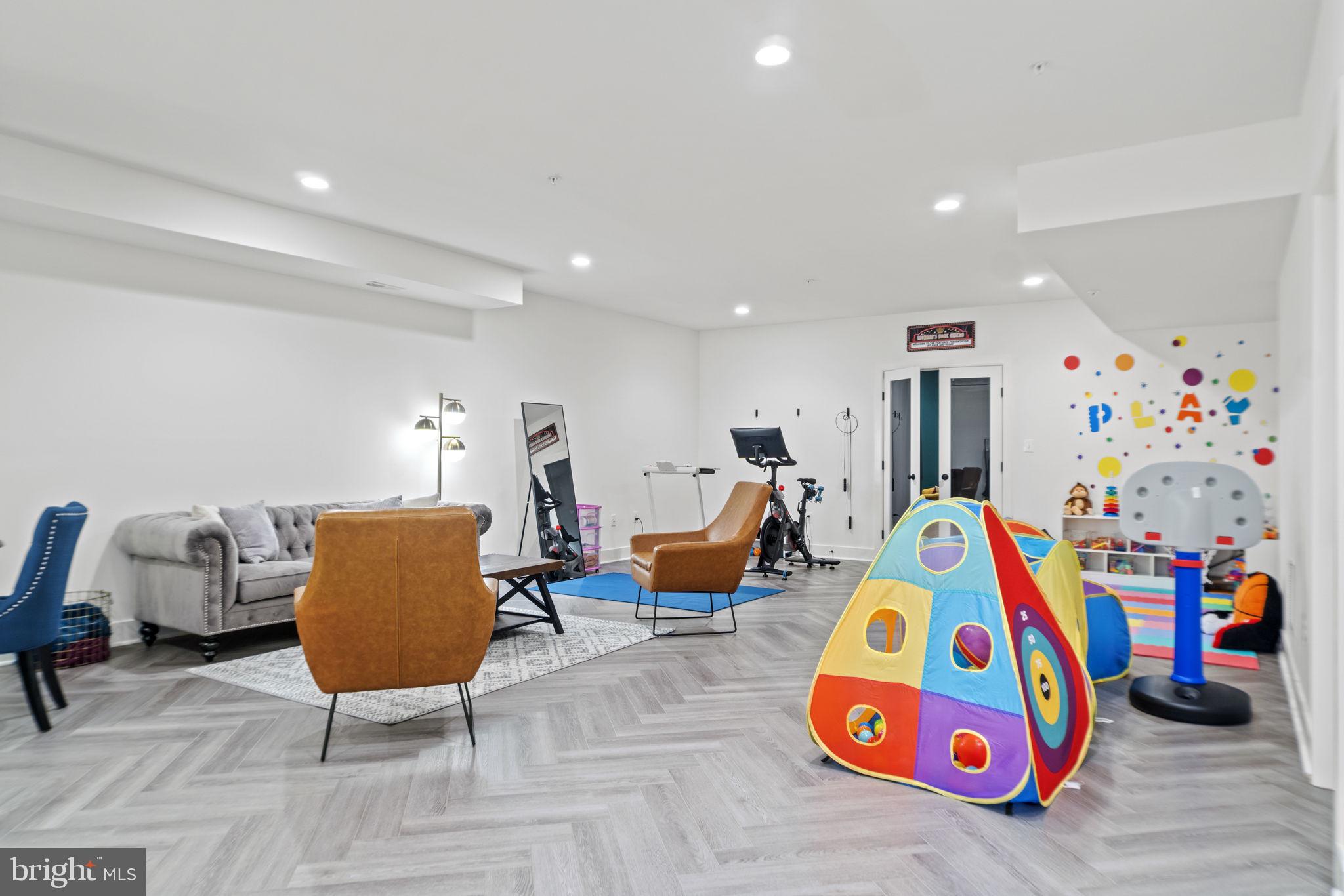 8609 Seven Locks Road Bethesda, MD 20817 - Photo 31 of 49