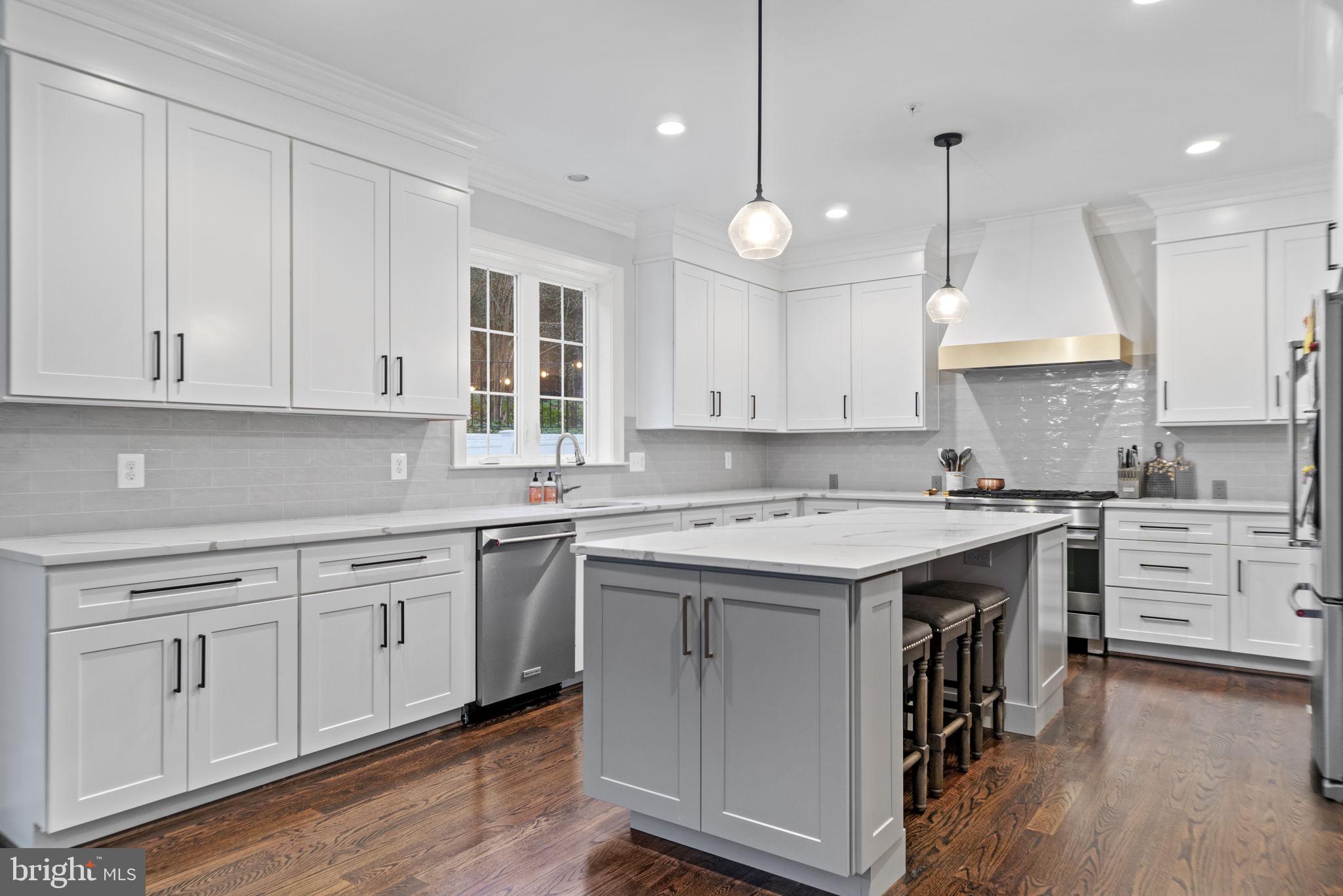 8609 Seven Locks Road Bethesda, MD 20817 - Photo 6 of 49