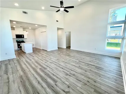 $260,000 | 2809 Live Oak Drive, Terrytown, LA 70056