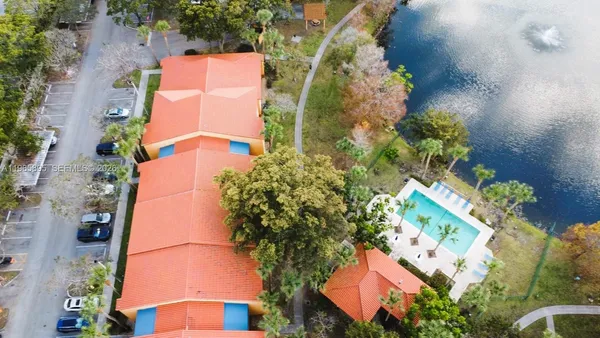 $1,950 | 10725 Cleary Boulevard, Unit 110, Plantation, FL 33324