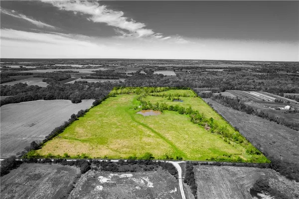 $1 | 1100 Rd Rural Route, Rich Hill, MO 64779