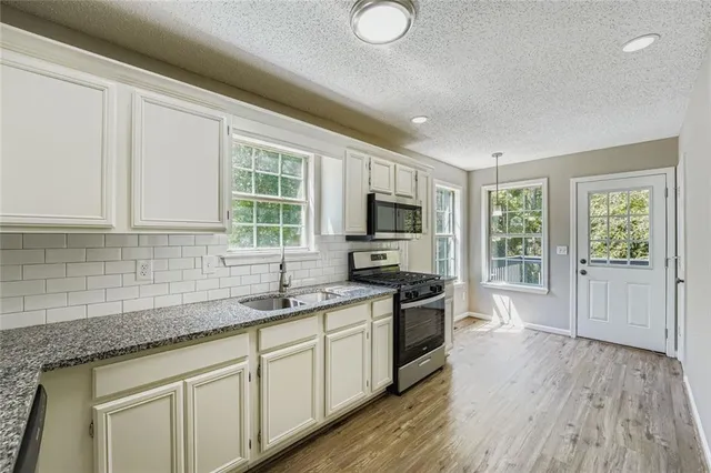 $1,900 | 1233 Waterton Trail, Douglasville, GA 30134