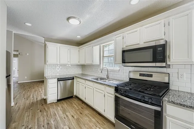 $1,900 | 1233 Waterton Trail, Douglasville, GA 30134