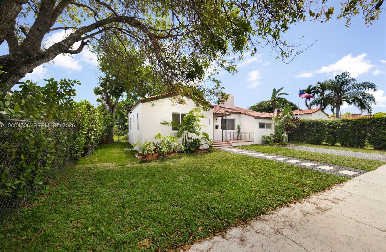 2332 Southwest 19th Terrace Miami, FL 33145 - Photo 5 of 24
