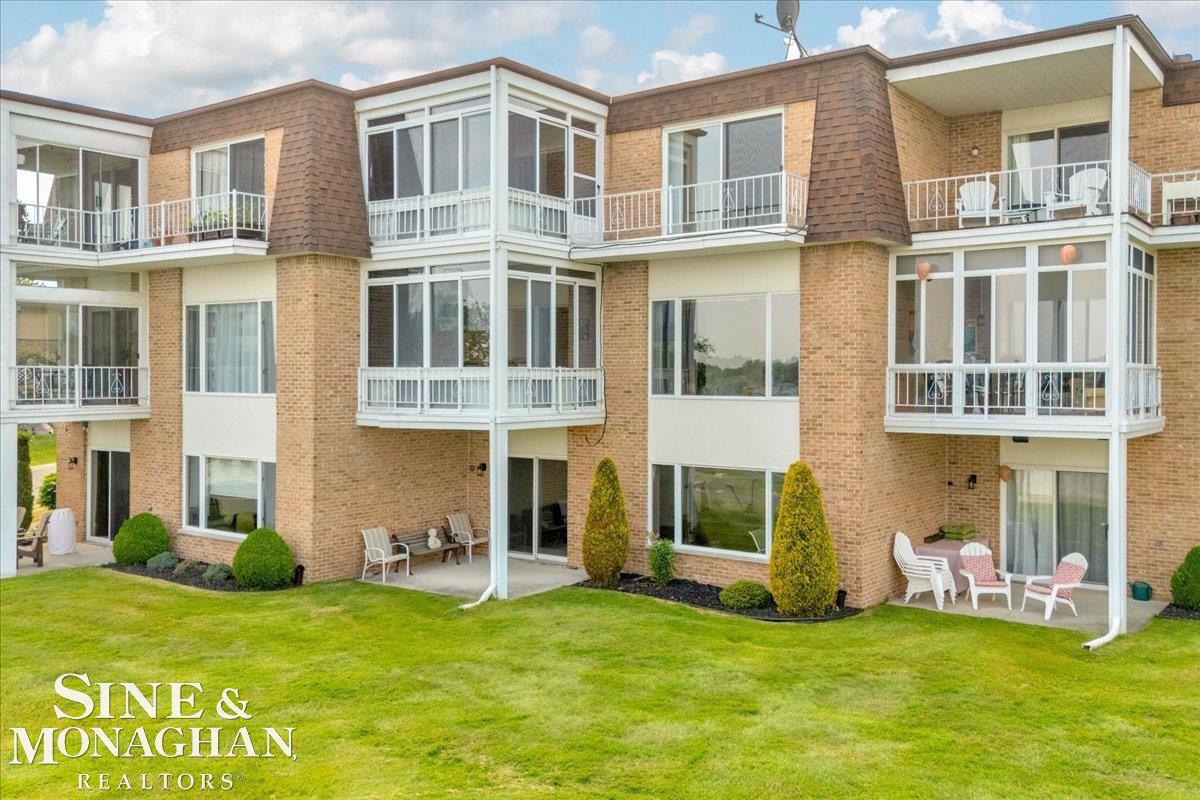 1935 River Road, Unit 11 St. Clair, MI 48079 - Photo 3 of 37
