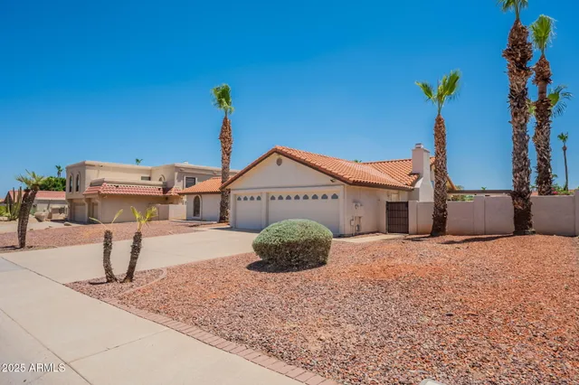 $2,650 | 3829 East Ahwatukee Drive, Phoenix, AZ 85044