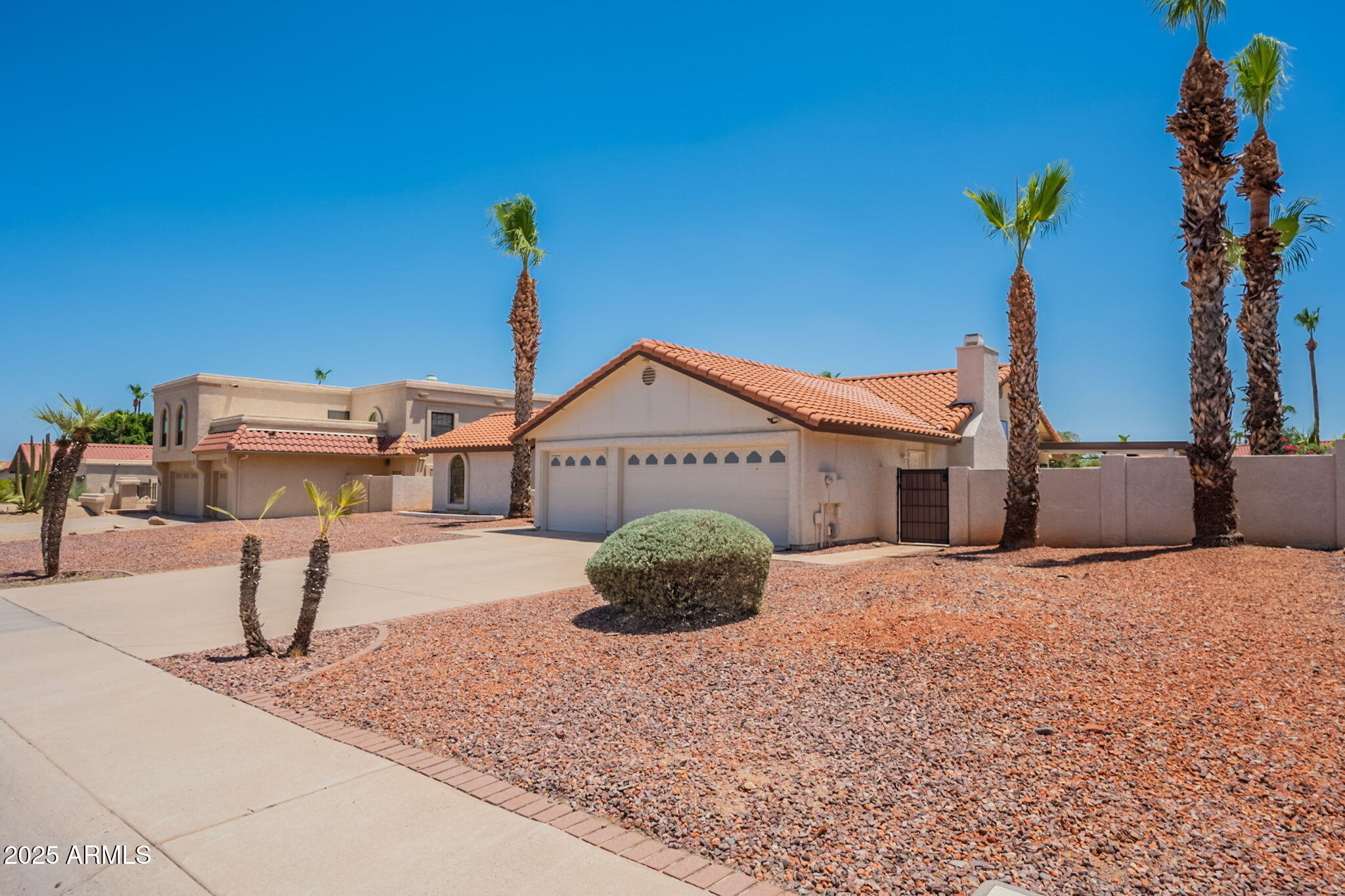 3829 East Ahwatukee Drive Phoenix, AZ 85044 - Photo 2 of 50 Ahwatukee 2