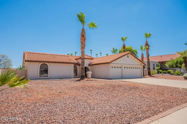 $2,650 | 3829 East Ahwatukee Drive, Phoenix, AZ 85044