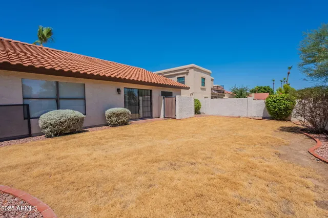 $2,650 | 3829 East Ahwatukee Drive, Phoenix, AZ 85044