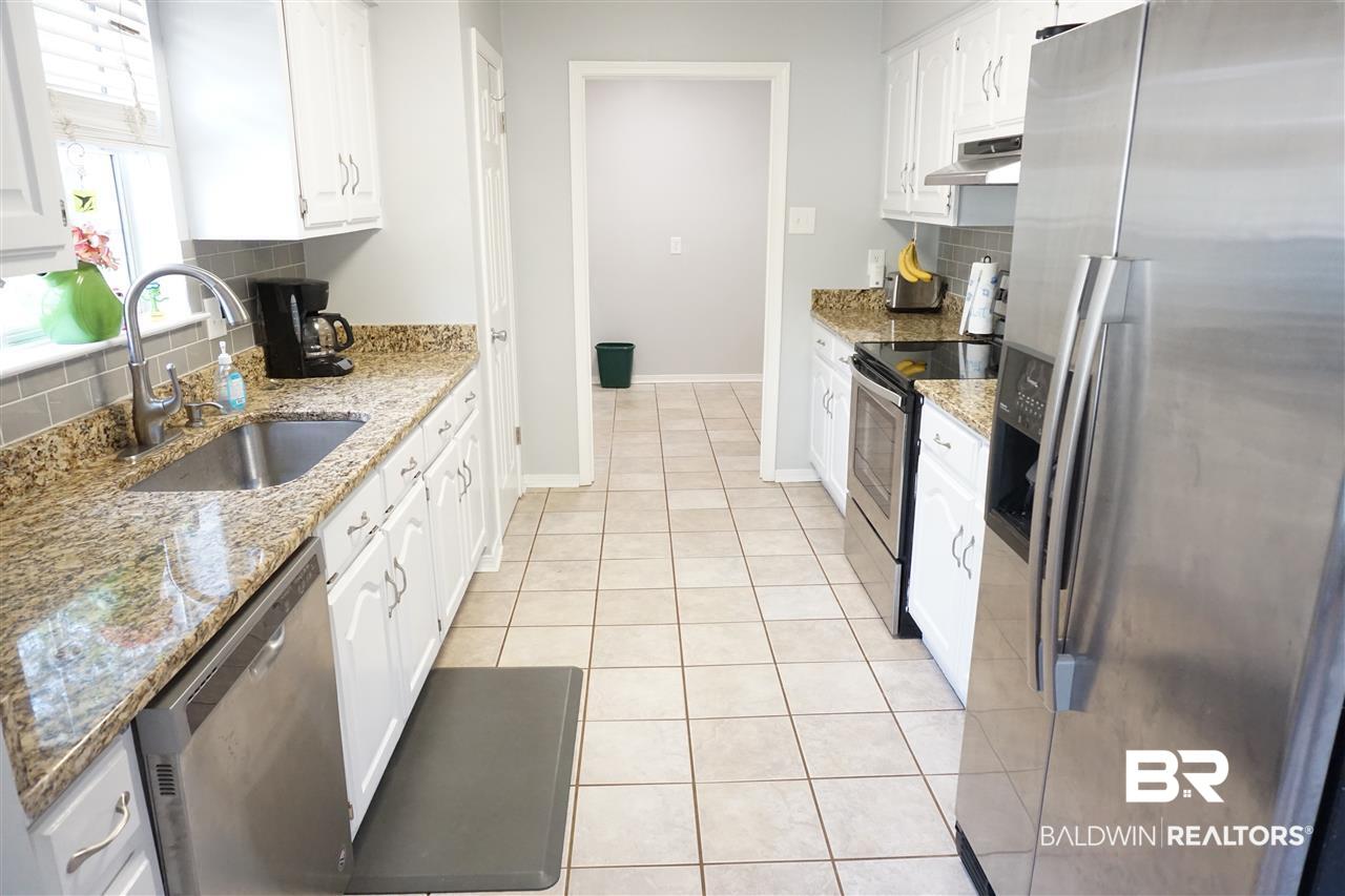3229 Autumn Ridge Drive West Mobile, AL 36695 - Photo 5 of 21