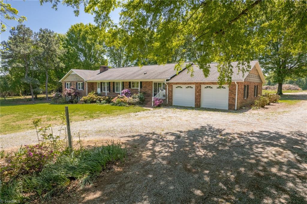189 Enterprise Road Lexington, NC 27295 - Photo 3 of 50 Gallery Image 3