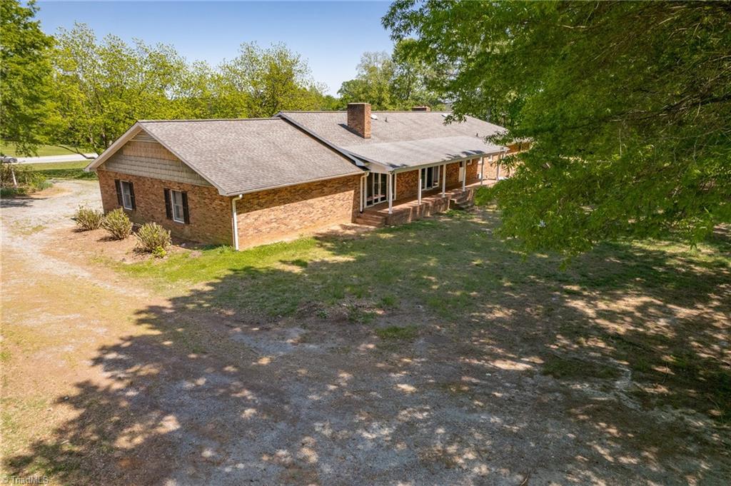 189 Enterprise Road Lexington, NC 27295 - Photo 5 of 50 Gallery Image 5