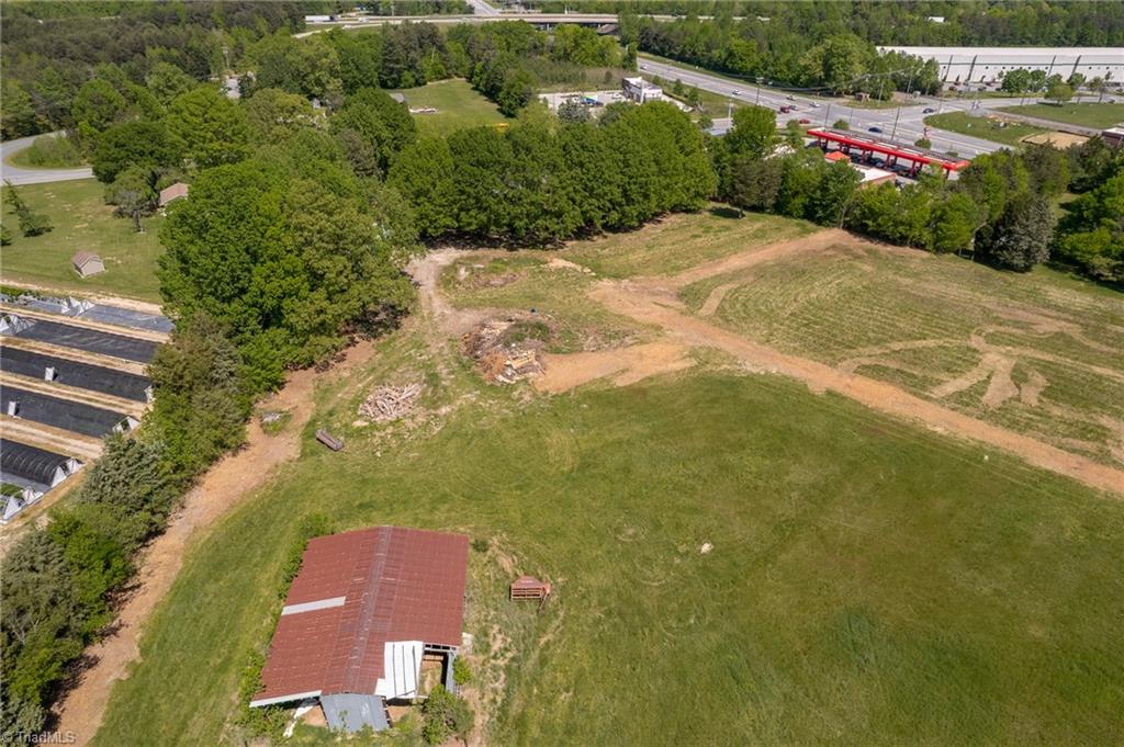 189 Enterprise Road Lexington, NC 27295 - Photo 10 of 50 Gallery Image 10