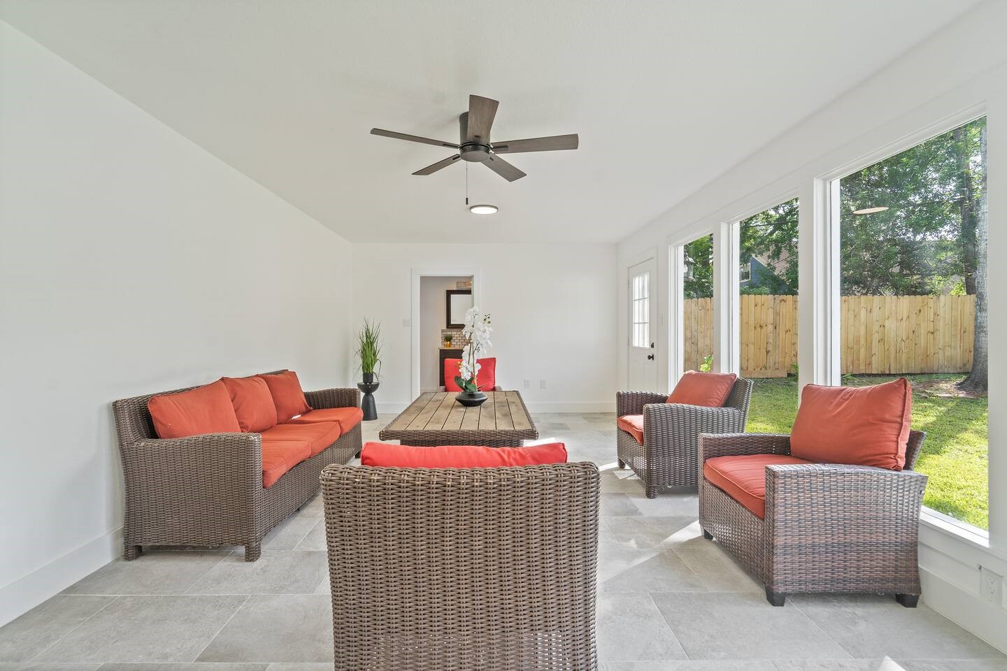 1206 Timber Lane Friendswood, TX 77546 - Photo 5 of 19 a living room with furniture