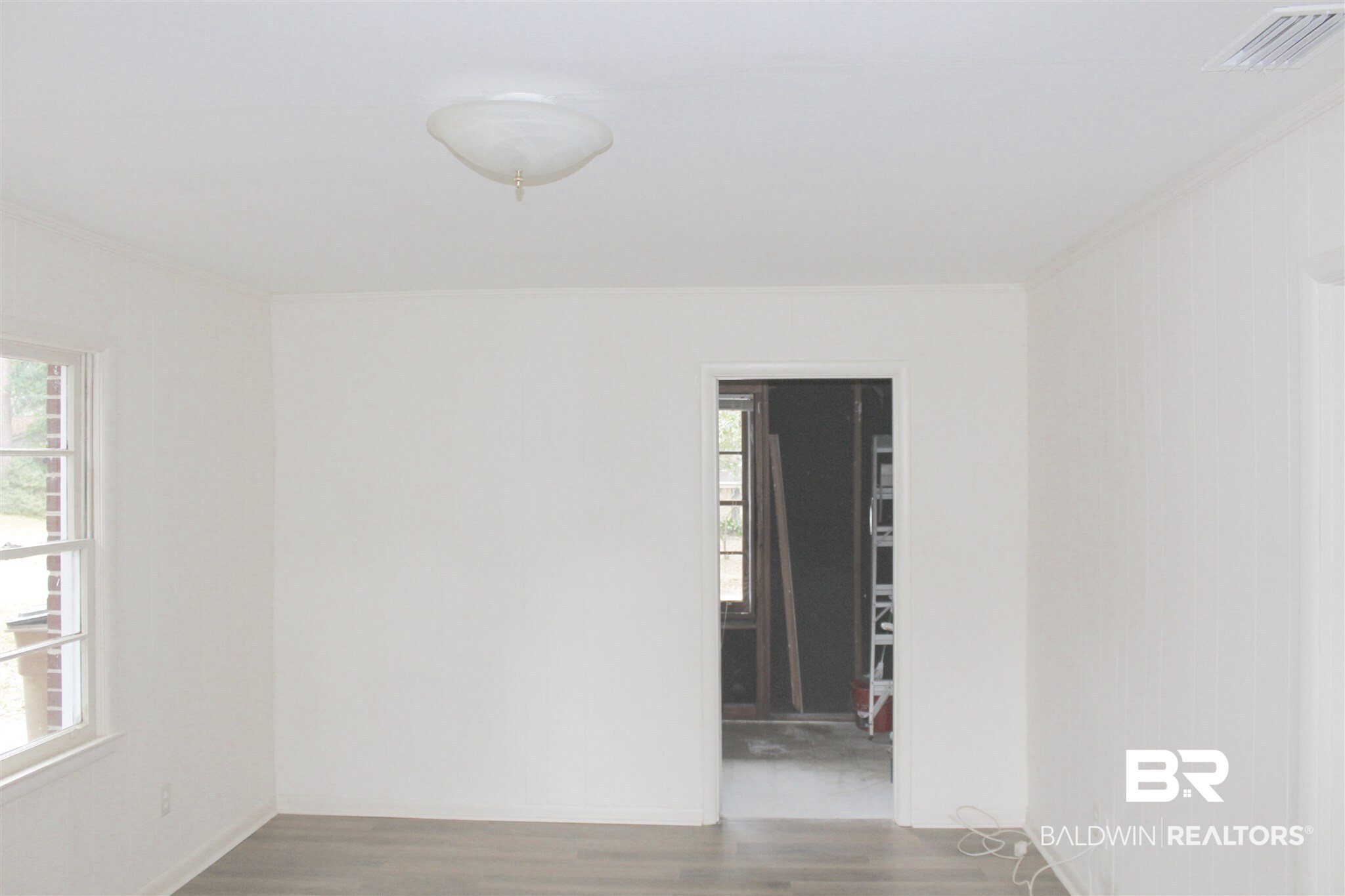 201 Glen Oaks Road Mobile, AL 36608 - Photo 6 of 21 OPENS TO UTILITY RM.