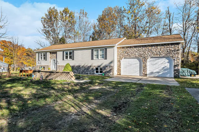 $624,900 | 1021 Orchard Avenue, South Haven, MI 49090