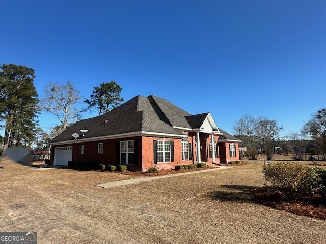 1065 Farmdale Road Sylvania, GA 30467 - Photo 3 of 39