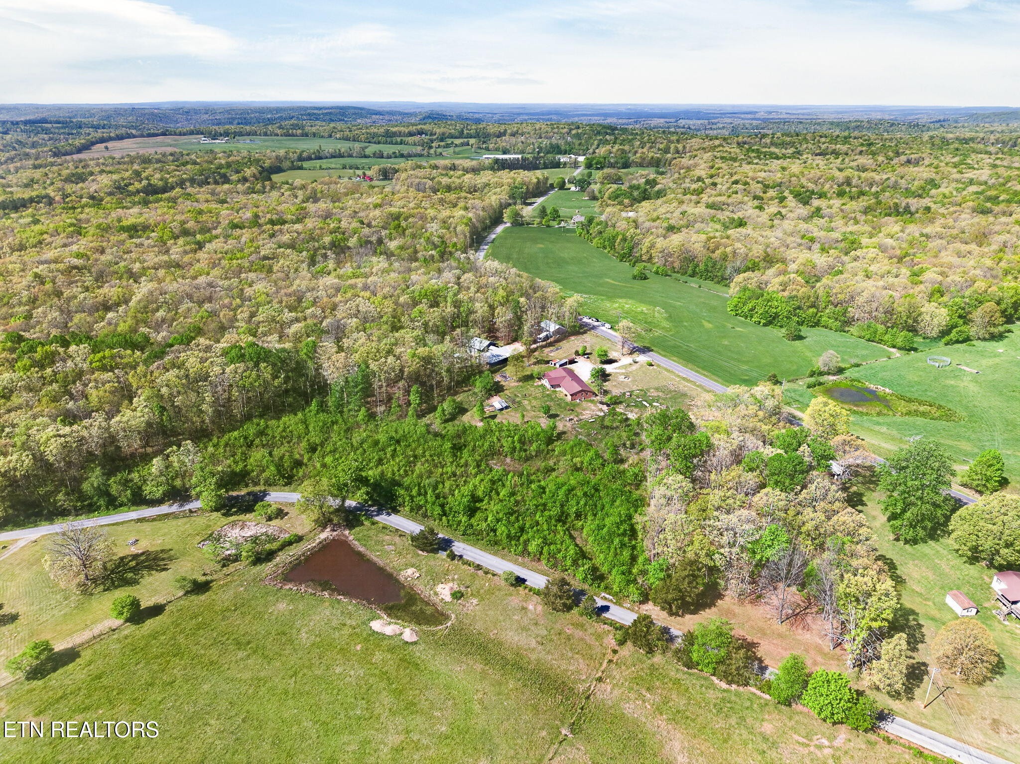 935 Brewer Road Crossville, TN 38572 - Photo 39 of 51 a view of lake view and mountain
