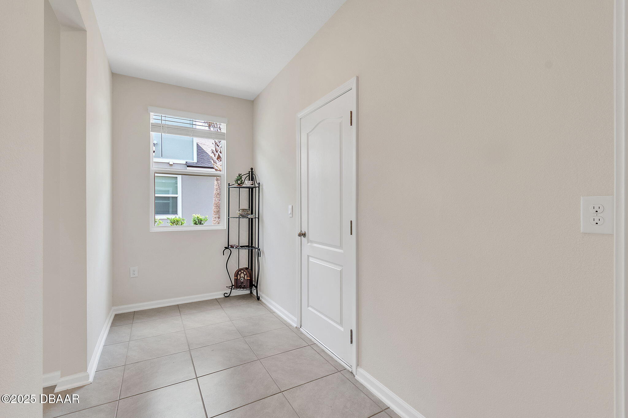 144 Redbud Road Palm Coast, FL 32137 - Photo 9 of 47 a view of an empty room