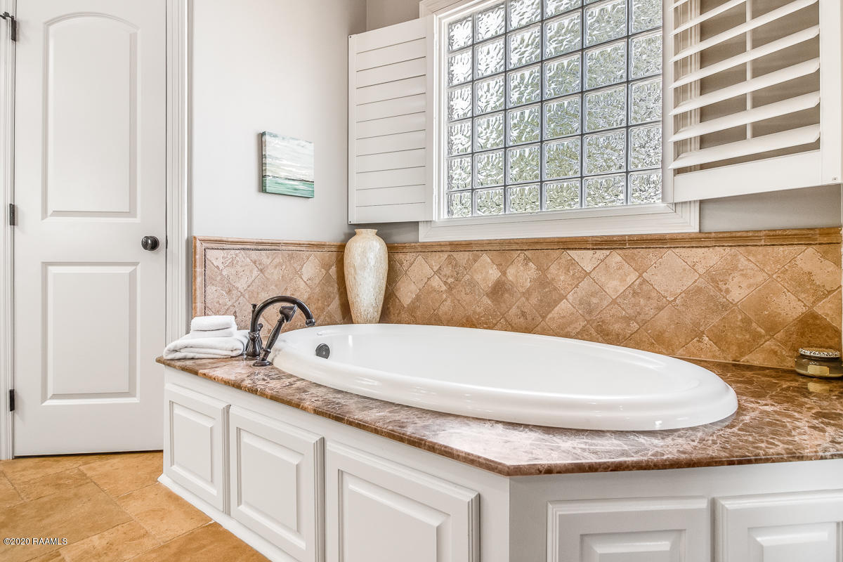 1344 H Duchamp Road Broussard, LA 70518 - Photo 19 of 50 Gallery Image 19