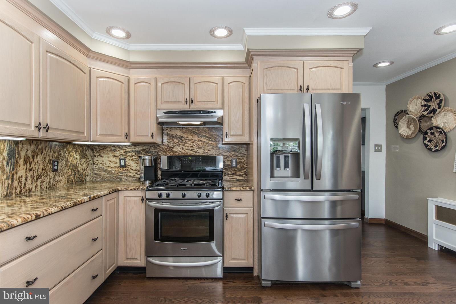 518 Stewart Road Hatboro, PA 19040 - Photo 42 of 103 Stainless steel appliances
