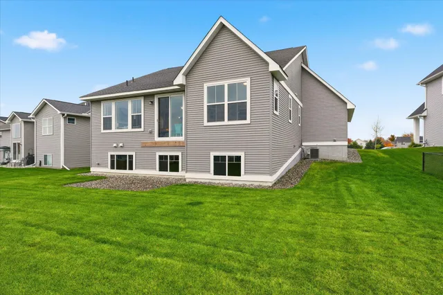 $535,000 | 1580 Philipp Way, Shakopee, MN 55379