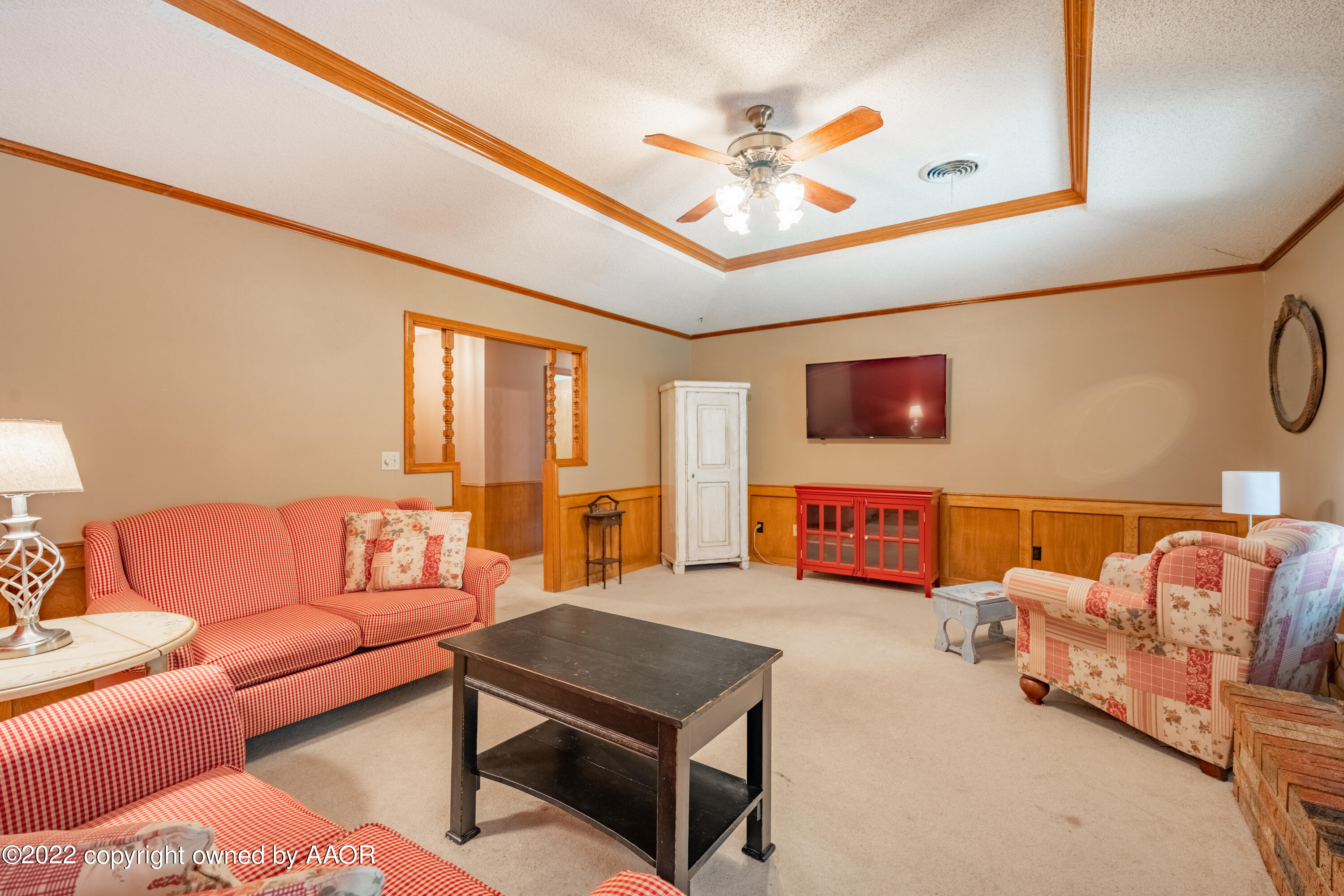 6614 Falcon Road Amarillo, TX 79109 - Photo 4 of 21 living room 2
