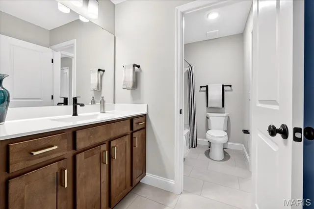 $844,686 | 142 Royal Troon Drive, Dardenne Prairie, MO 63368