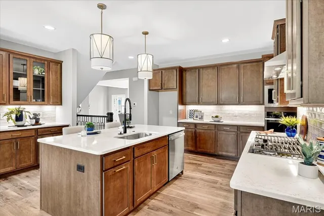 $844,686 | 142 Royal Troon Drive, Dardenne Prairie, MO 63368