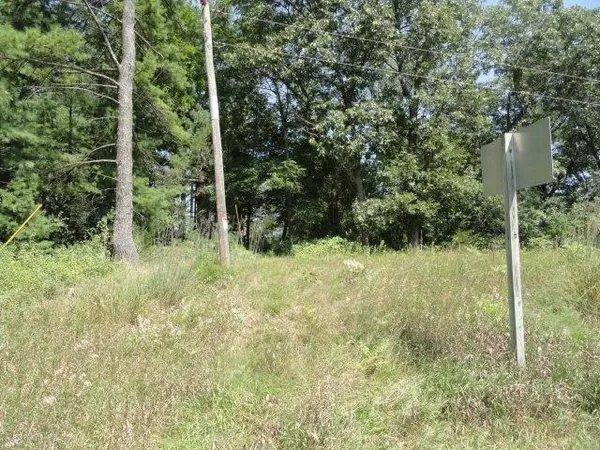 $39,900 | 66 Glacier Lake, Oxford, WI 53952