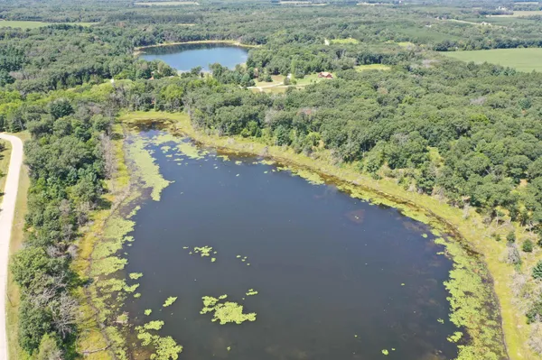 $39,900 | 66 Glacier Lake, Oxford, WI 53952