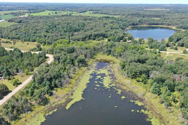 $39,900 | 66 Glacier Lake, Oxford, WI 53952