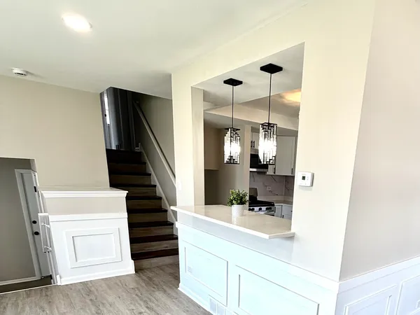 $424,700 | 9204 South Kedvale Avenue, Oak Lawn, IL 60453