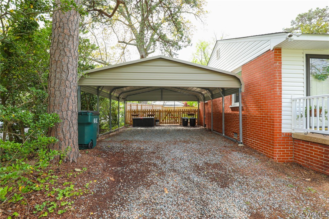2213 Manlyn Road Henrico, VA 23229 - Photo 4 of 32 Gallery Image 4