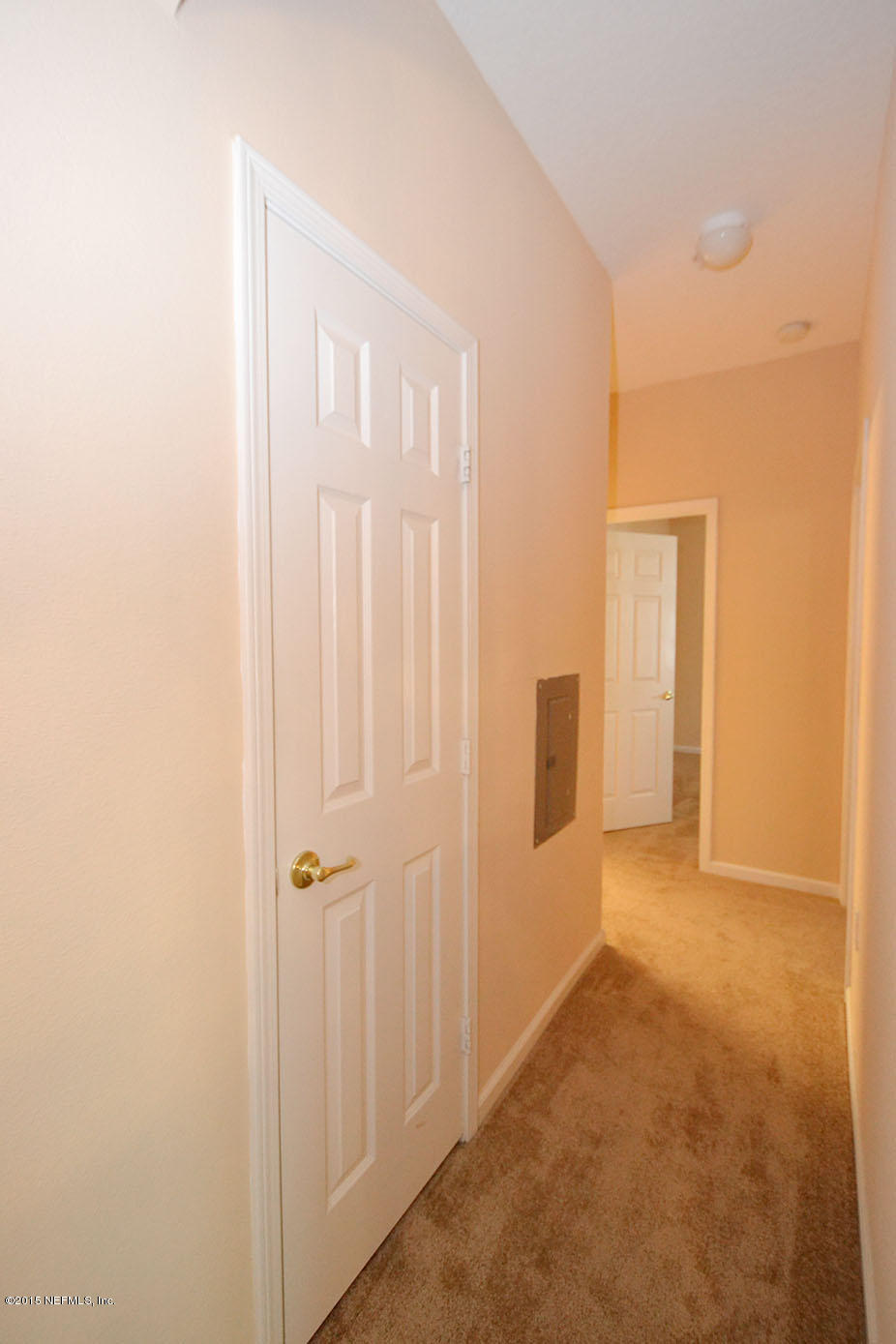 10550 Baymeadows Road, Unit 404 Jacksonville, FL 32256 - Photo 16 of 31 Hallway to Bedrooms 2 & 3