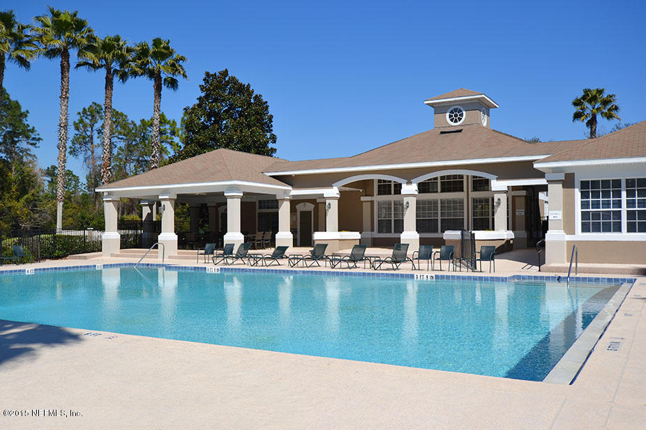 10550 Baymeadows Road, Unit 404 Jacksonville, FL 32256 - Photo 29 of 31 Overlook Pool@Clubhouse Area