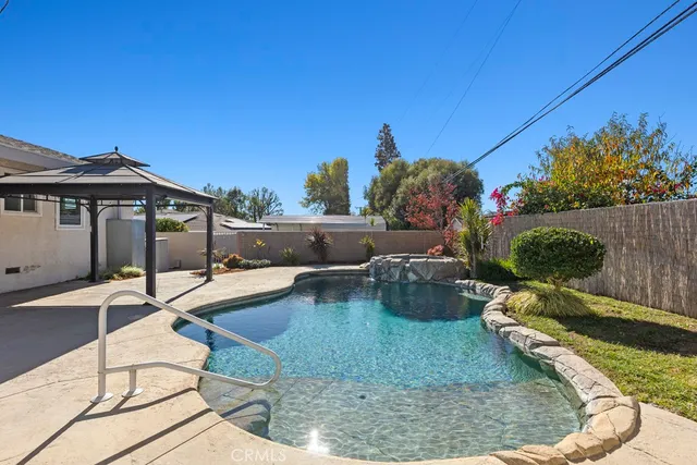 $1,112,000 | 105 Country Club Court, Glendora, CA 91741