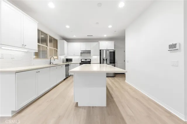 $1,550,000 | 75 Henson, Irvine, CA 92620