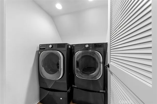 $1,550,000 | 75 Henson, Irvine, CA 92620