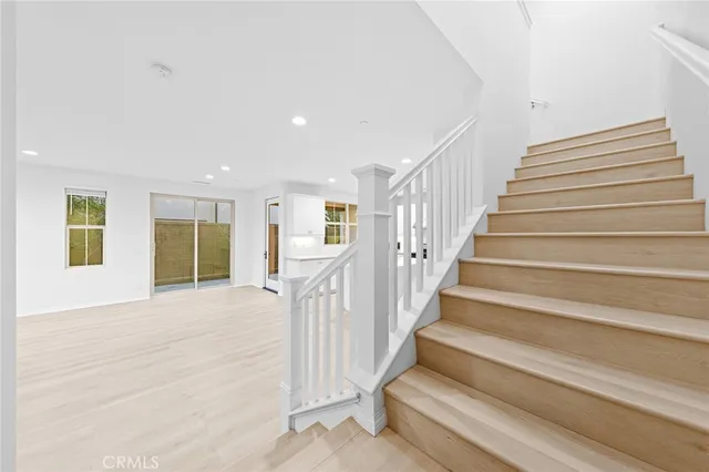 $1,550,000 | 75 Henson, Irvine, CA 92620