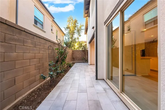 $1,550,000 | 75 Henson, Irvine, CA 92620