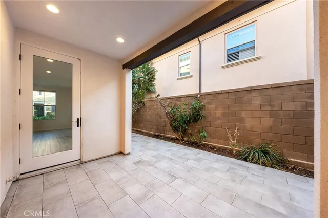 $1,550,000 | 75 Henson, Irvine, CA 92620