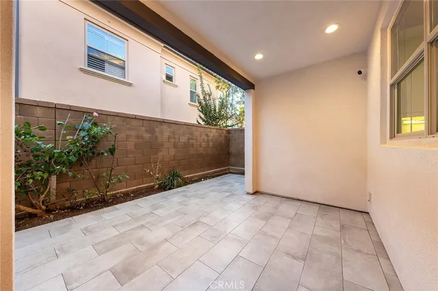 $1,550,000 | 75 Henson, Irvine, CA 92620