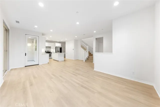 $1,550,000 | 75 Henson, Irvine, CA 92620