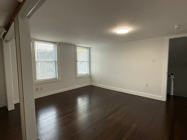 $2,700 | 159 Crescent Street, Unit 2, Quincy, MA 02169