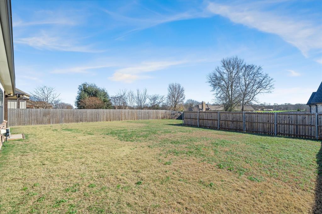 1825 Meadowview Canton, TX 75103 - Photo 34 of 36 a view of a yard
