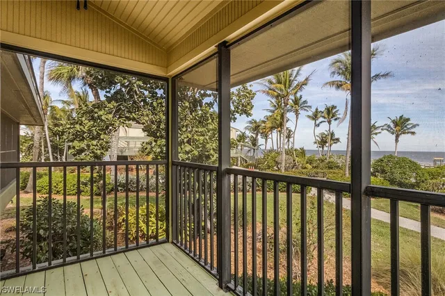 $380,000 | 16751 Bocilla Palms Drive, Unit 9, Bokeelia, FL 33922