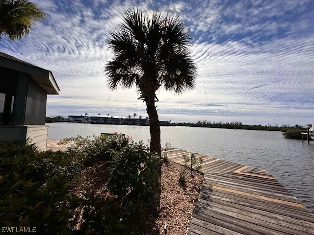 $380,000 | 16751 Bocilla Palms Drive, Unit 9, Bokeelia, FL 33922