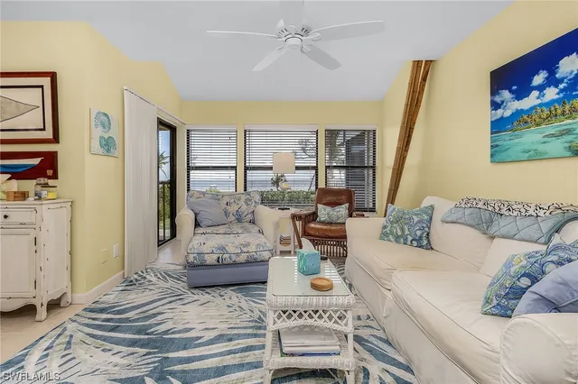 $380,000 | 16751 Bocilla Palms Drive, Unit 9, Bokeelia, FL 33922